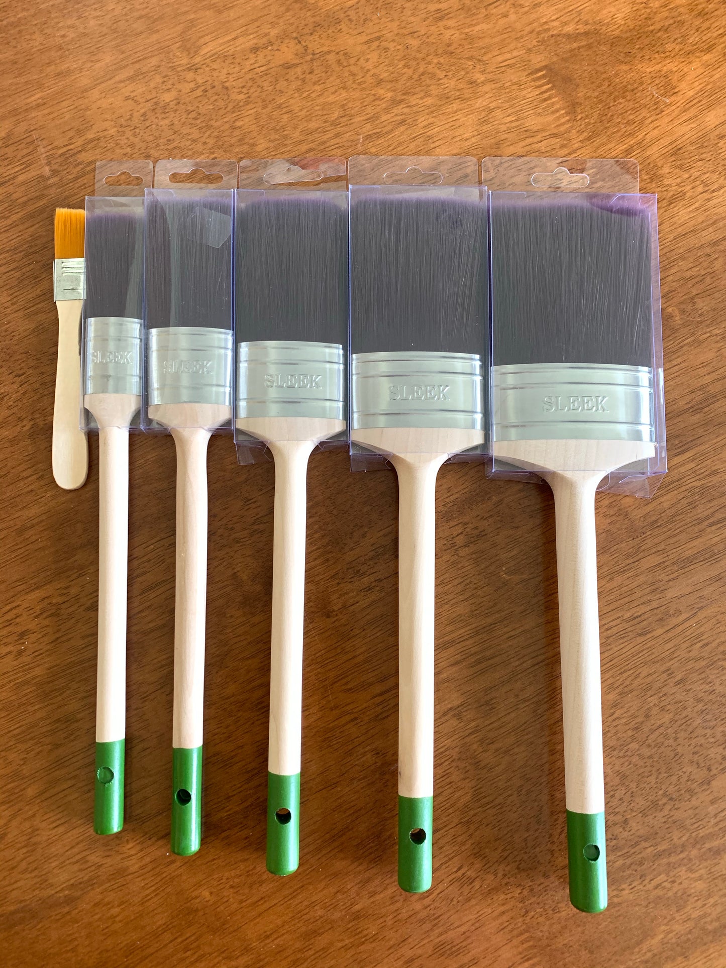 Sleek Trial pack of 15, 25, 38, 50, 63, and 75mm Premium Paint Brushes